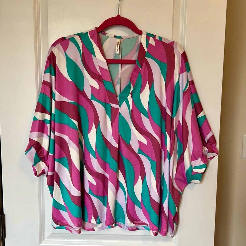 NWOT Oversized Vibrant Multicolor Top by Mittoshop